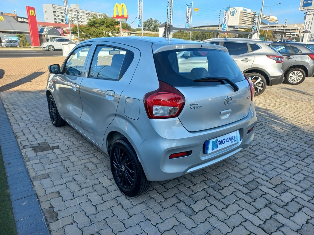 Toyota Vitz - View 5