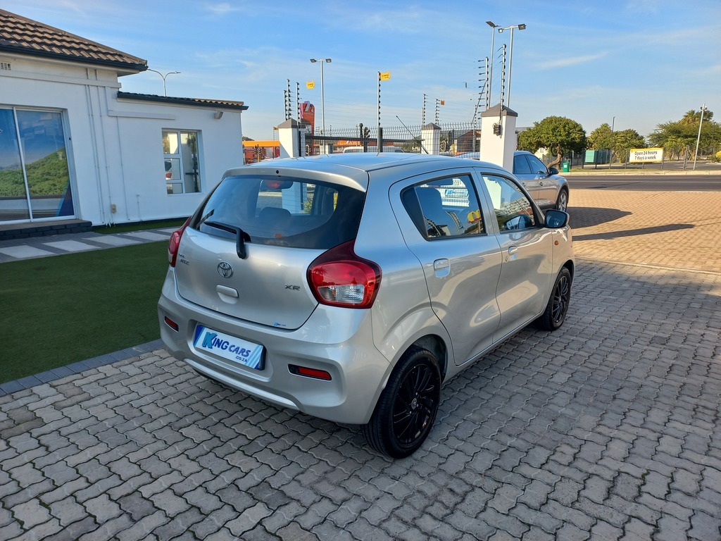 Toyota Vitz - View 7