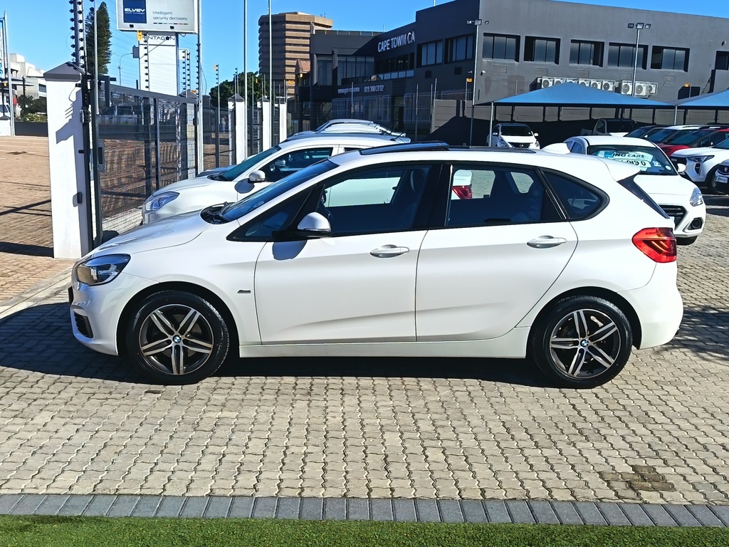 Bmw 2 Series - View 4