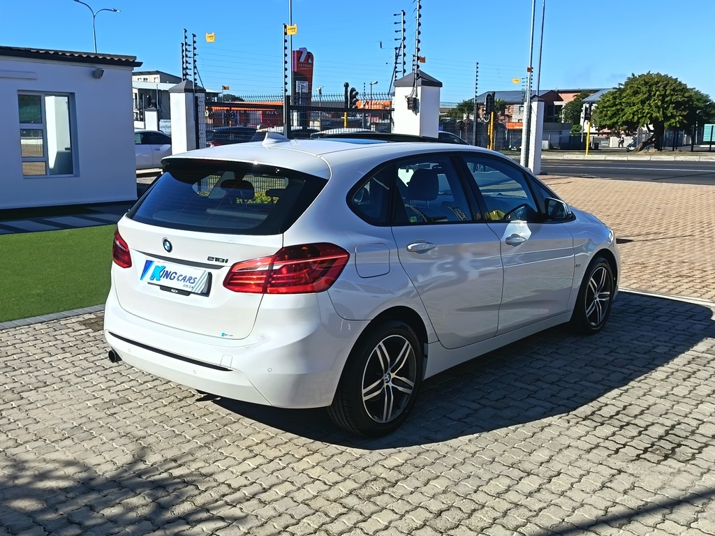 Bmw 2 Series - View 7
