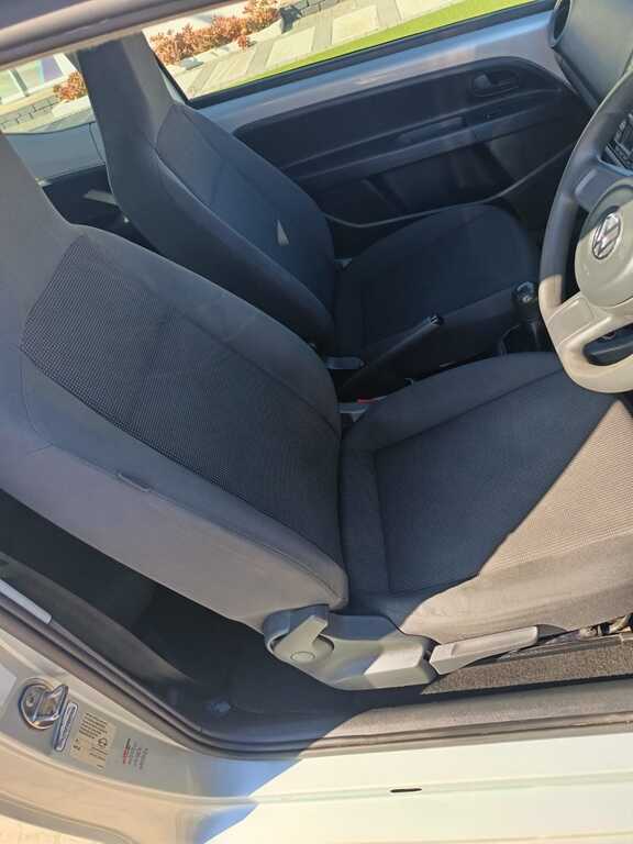 Volkswagen Up - View 6