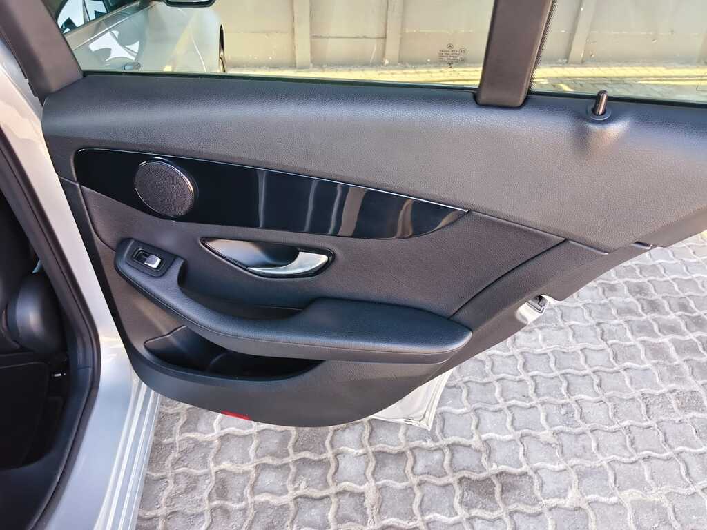 Mercedes-benz C Class - View 13