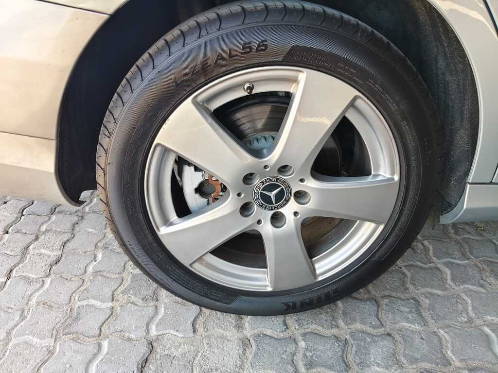 Mercedes-benz C Class - View 15