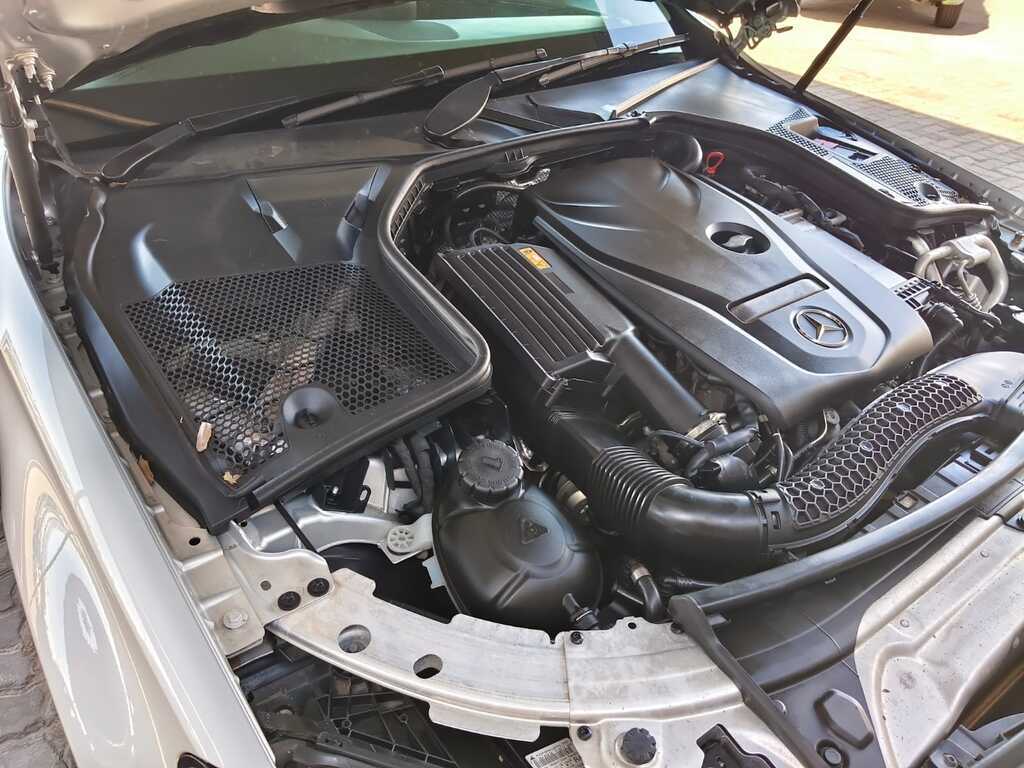 Mercedes-benz C Class - View 18