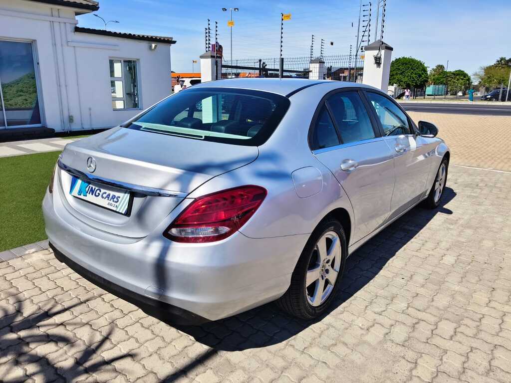 Mercedes-benz C Class - View 7