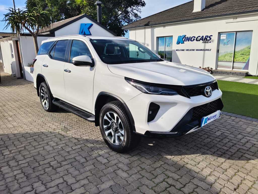 Toyota Fortuner - View 1