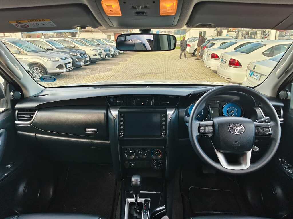 Toyota Fortuner - View 12