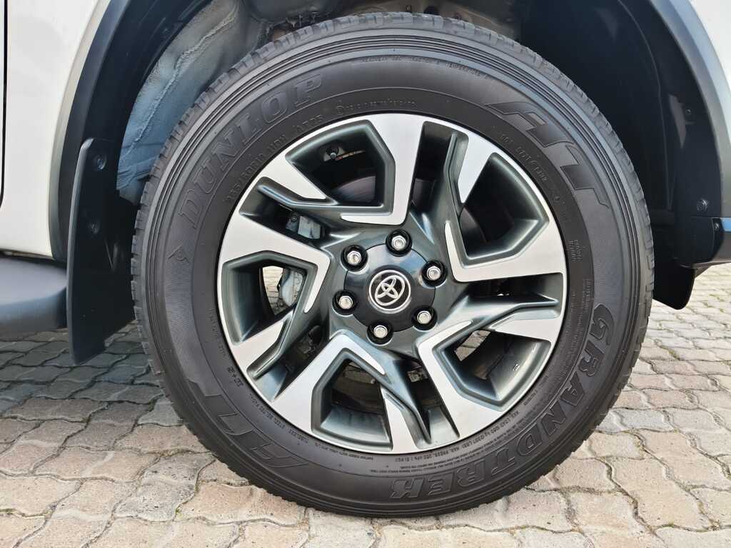 Toyota Fortuner - View 16