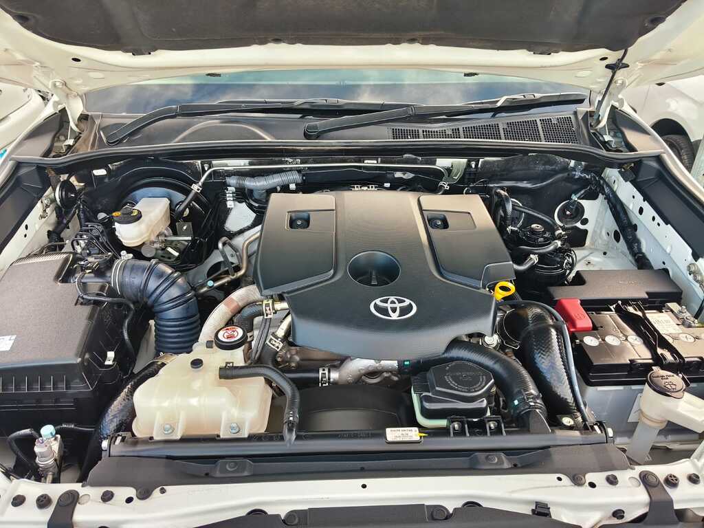 Toyota Fortuner - View 15