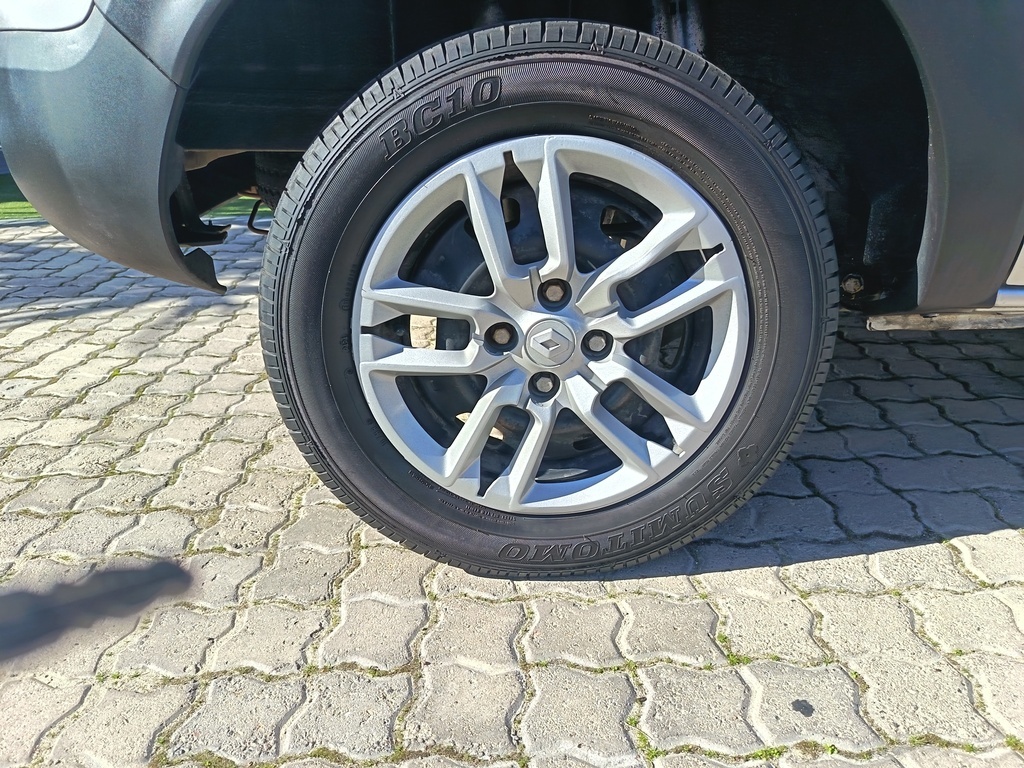 Renault Triber - View 12