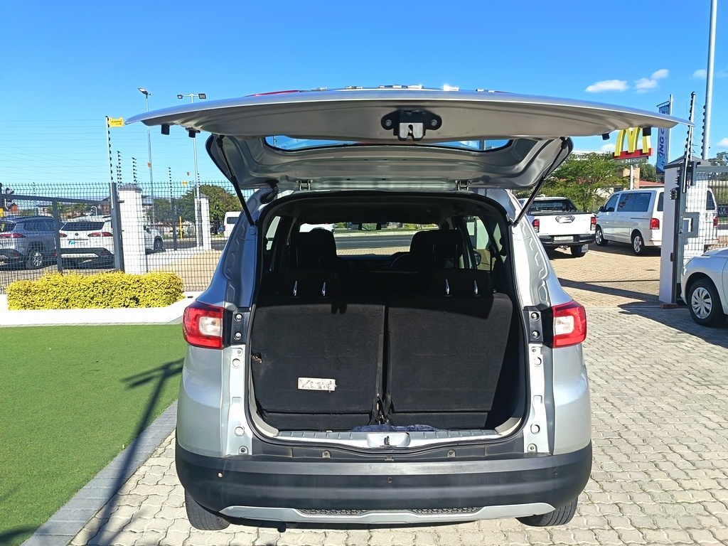 Renault Triber - View 8