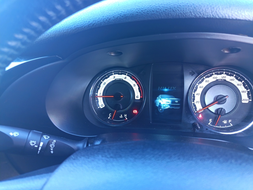Toyota Hilux - View 12