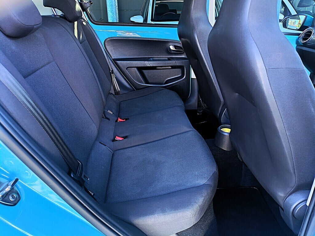 Volkswagen Up - View 9