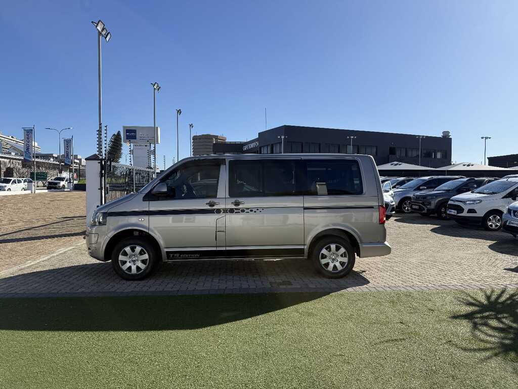 Volkswagen T5 - View 3