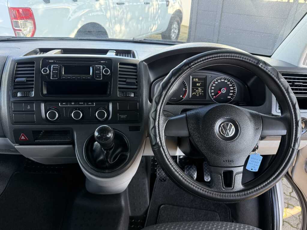 Volkswagen T5 - View 9