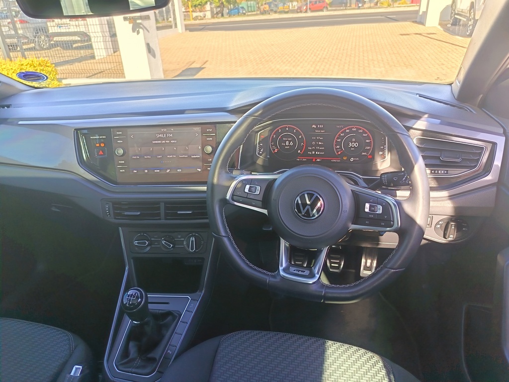 Volkswagen Polo - View 10