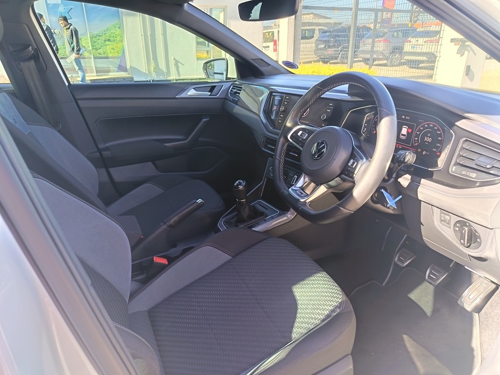Volkswagen Polo - View 9