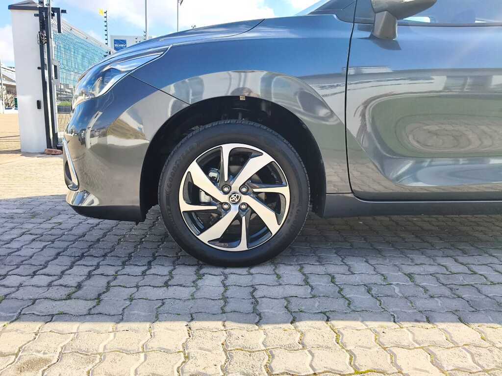 Toyota Starlet - View 9