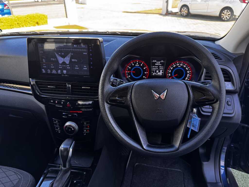 Mahindra Xuv3xo - View 9