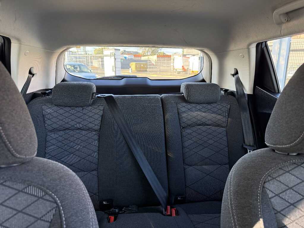 Mahindra Xuv3xo - View 10