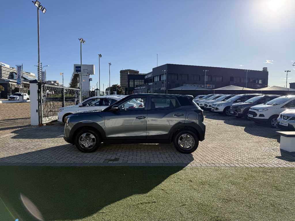 Mahindra Xuv3xo - View 5