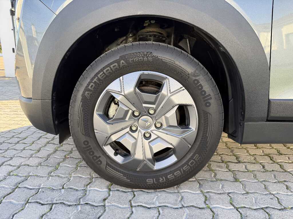 Mahindra Xuv3xo - View 9