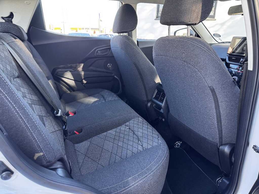 Mahindra Xuv3xo - View 15