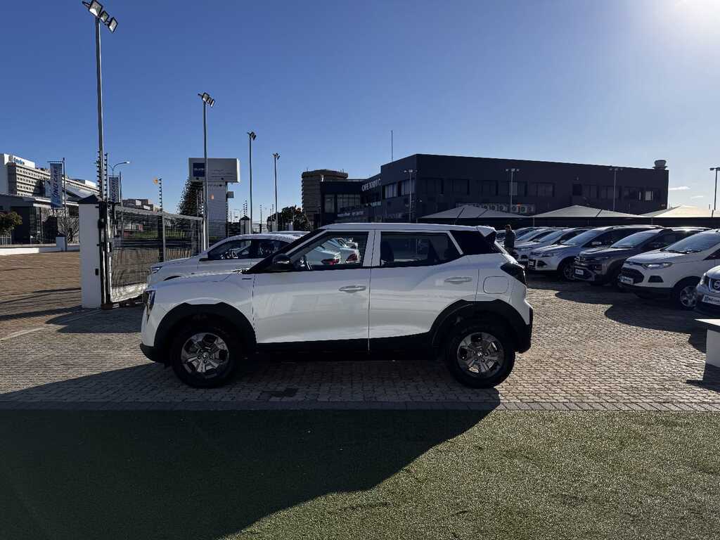 Mahindra Xuv3xo - View 5