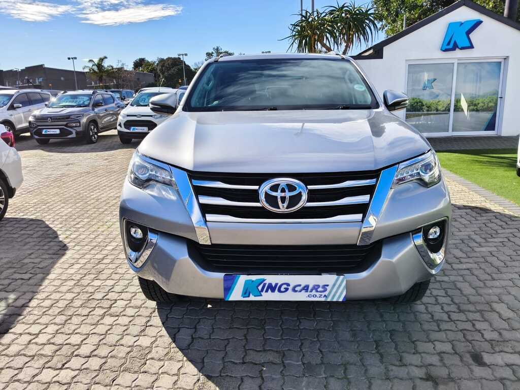 Toyota Fortuner - View 2