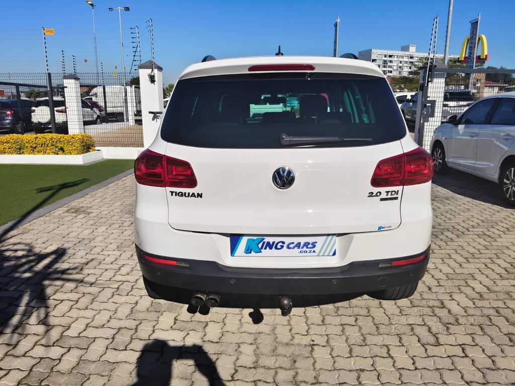 Volkswagen Tiguan - View 6