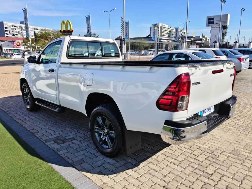 Toyota Hilux - View 4