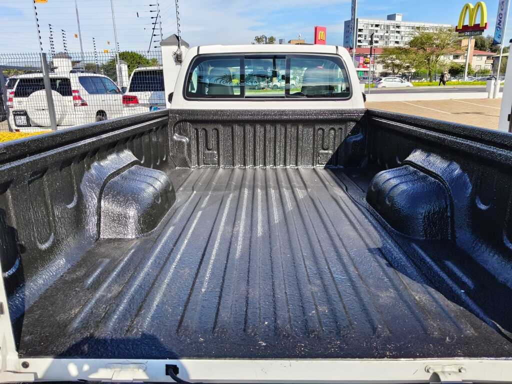 Toyota Hilux - View 7