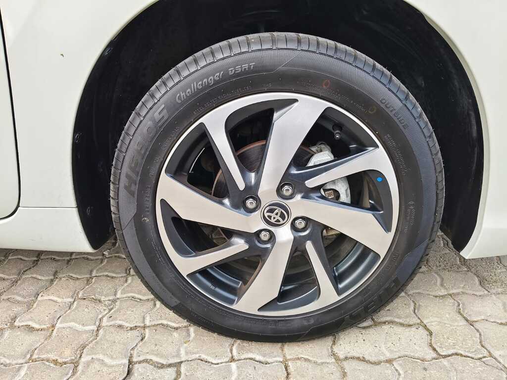 Toyota Starlet - View 9