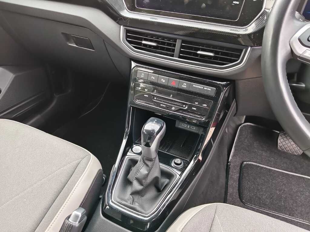 Volkswagen T-cross - View 18