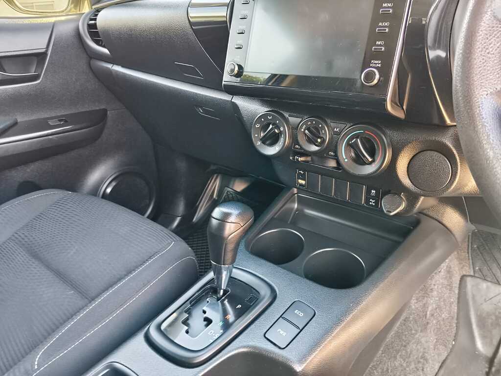 Toyota Hilux - View 10