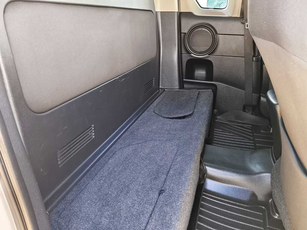 Toyota Hilux - View 11
