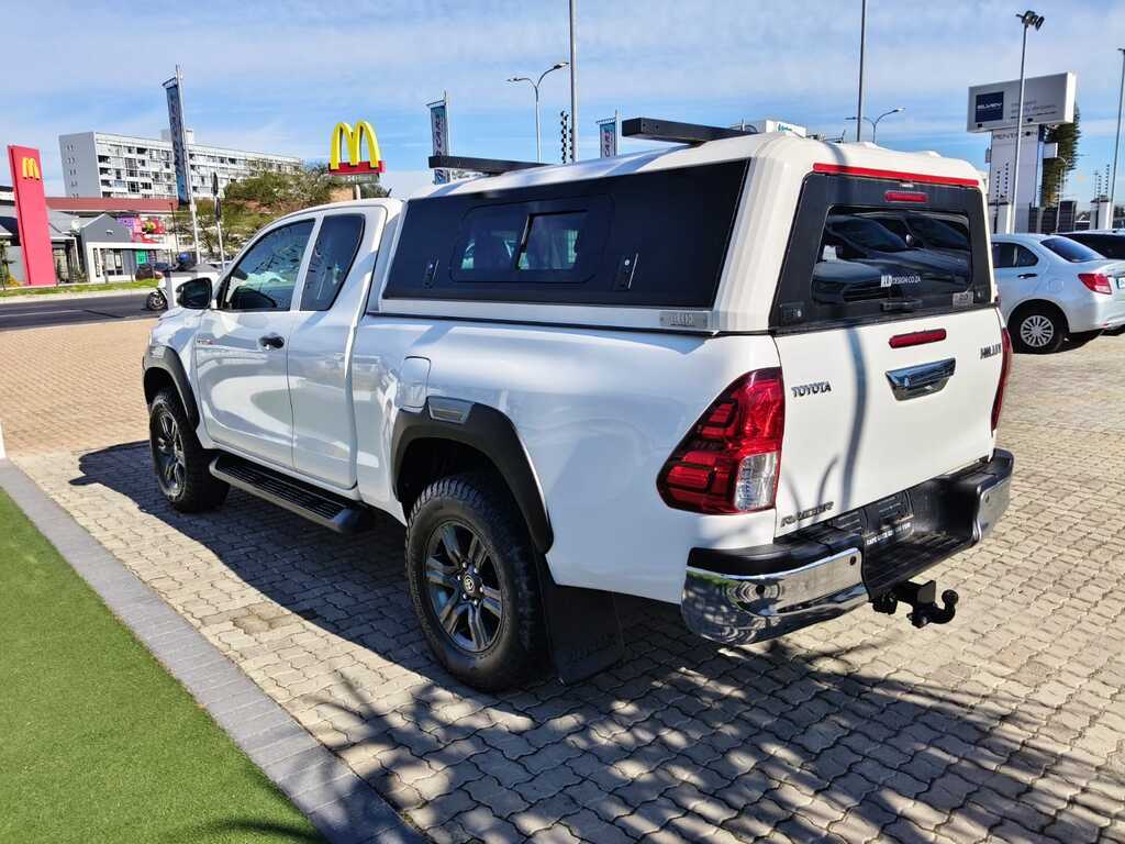 Toyota Hilux - View 5