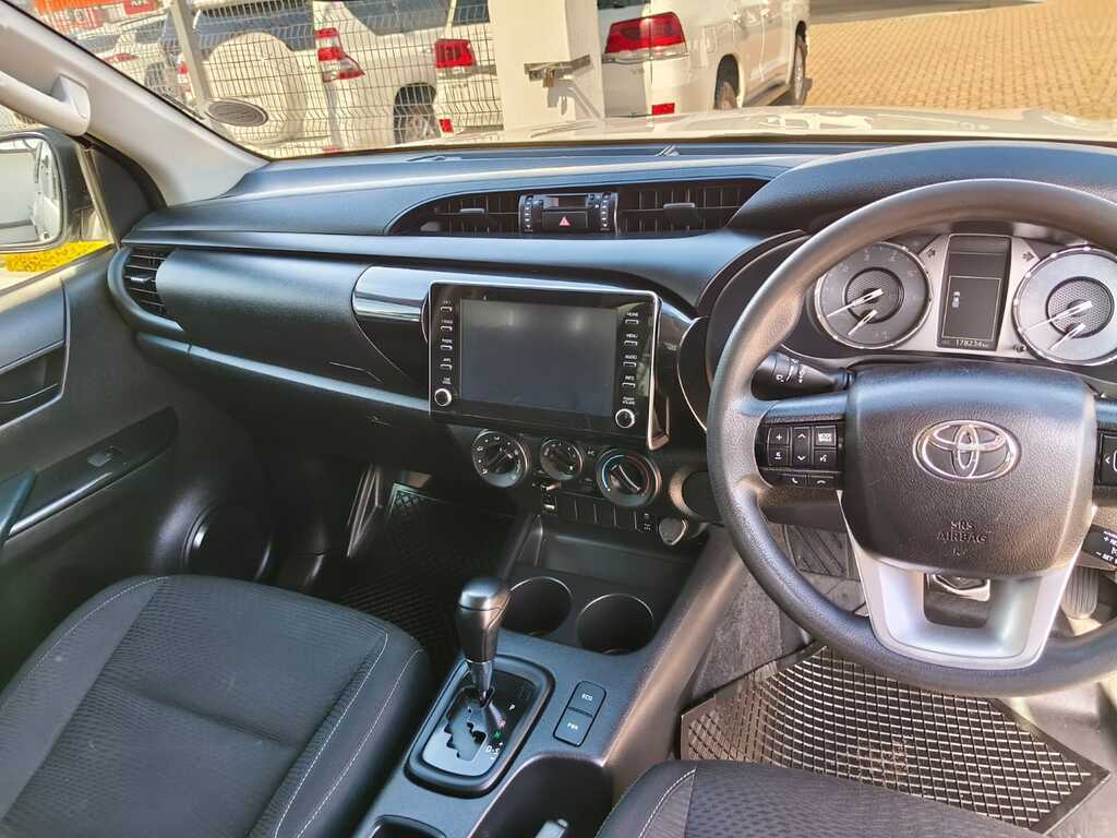 Toyota Hilux - View 8