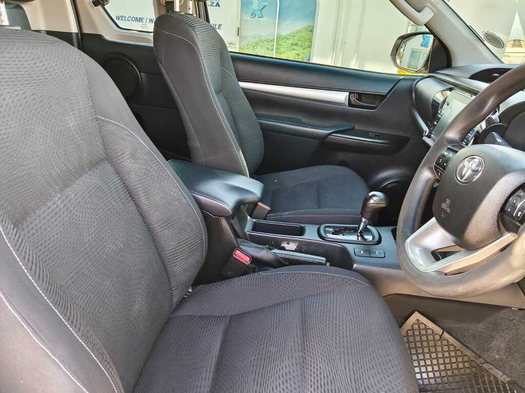 Toyota Hilux - View 9