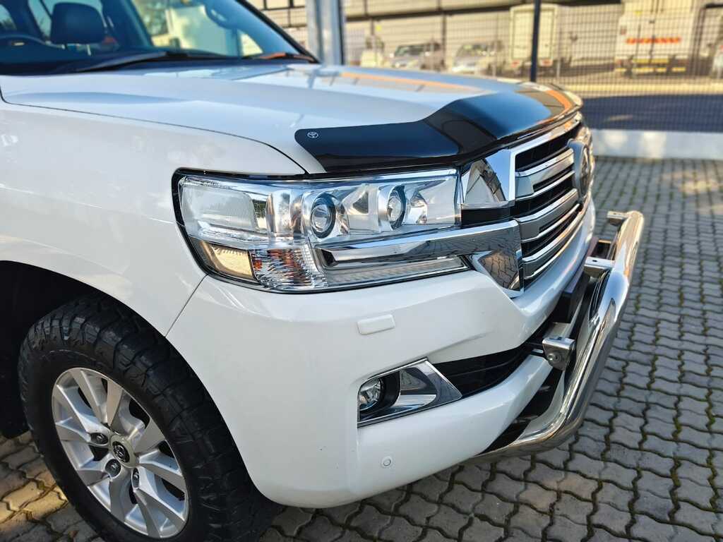 Toyota Land Cruiser 200 - View 18