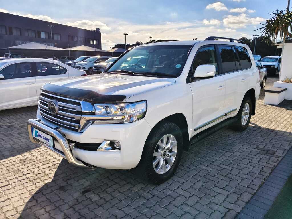 Toyota Land Cruiser 200 - View 3