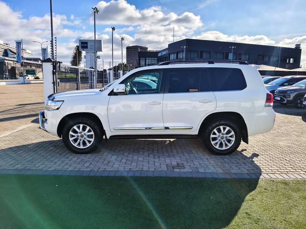 Toyota Land Cruiser 200 - View 4