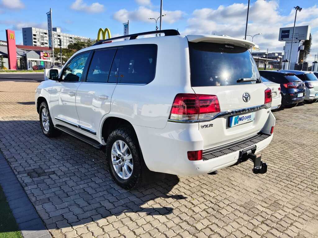 Toyota Land Cruiser 200 - View 5