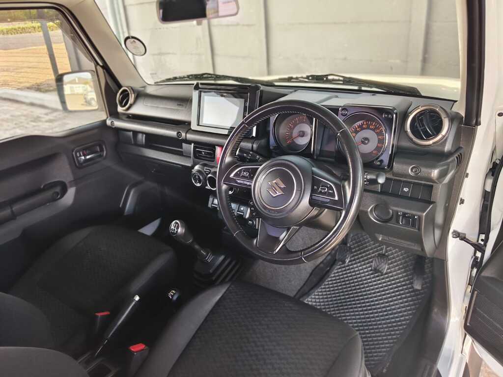 Suzuki Jimny - View 9