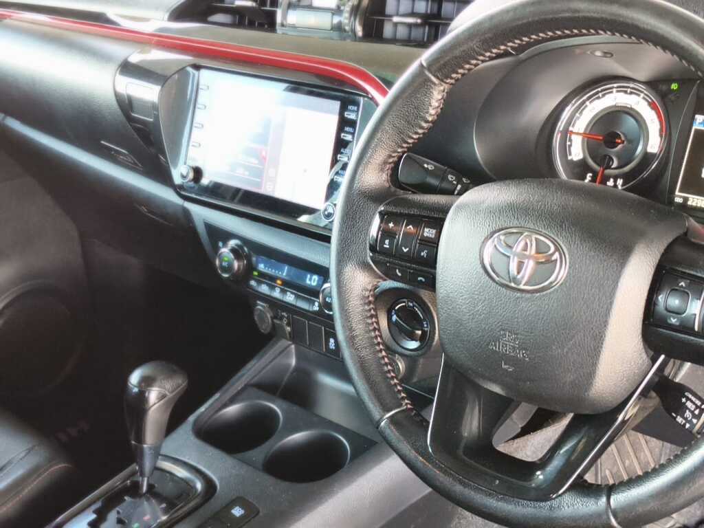 Toyota Hilux - View 10