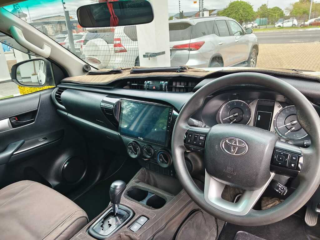 Toyota Hilux - View 10