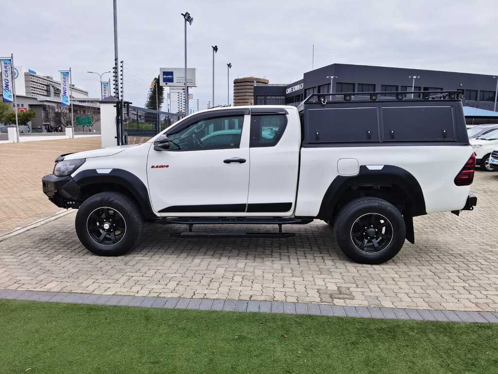 Toyota Hilux - View 4