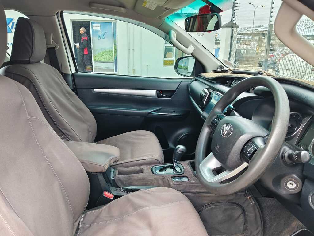 Toyota Hilux - View 9