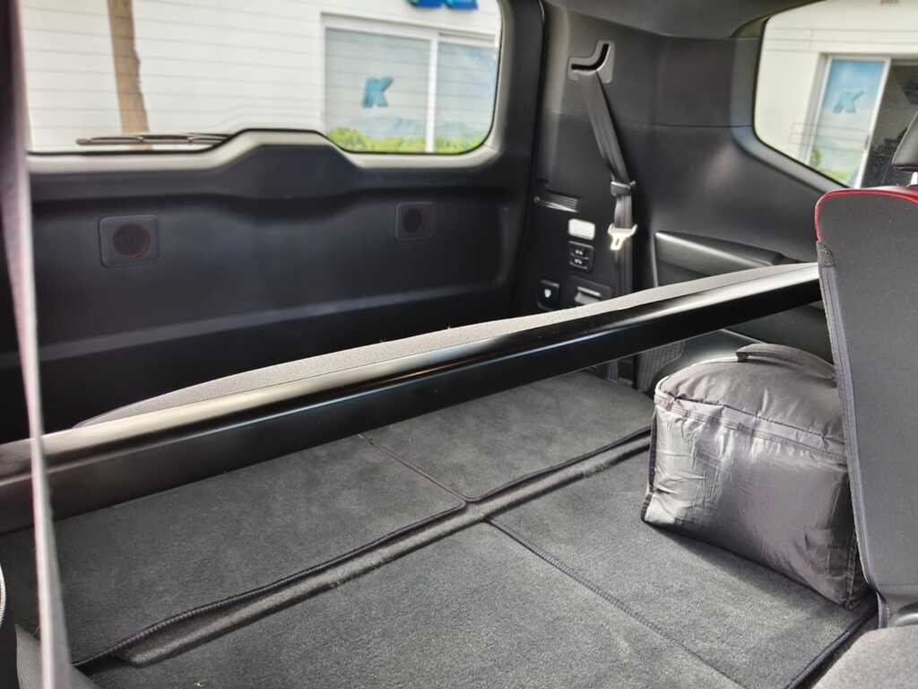 Toyota Land Cruiser 300 - View 16