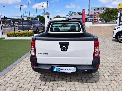 2022 Nissan NP200 — photo 6